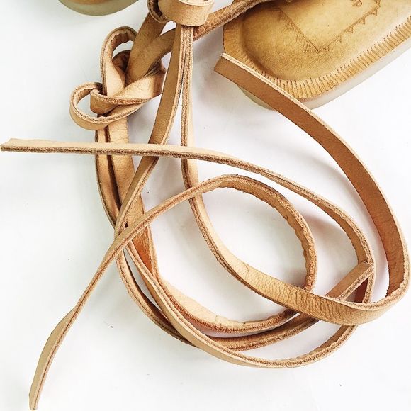 Dolce Vita Jorell Tan Leather Ankle Wrap Sandal 8 - Picture 8 of 8